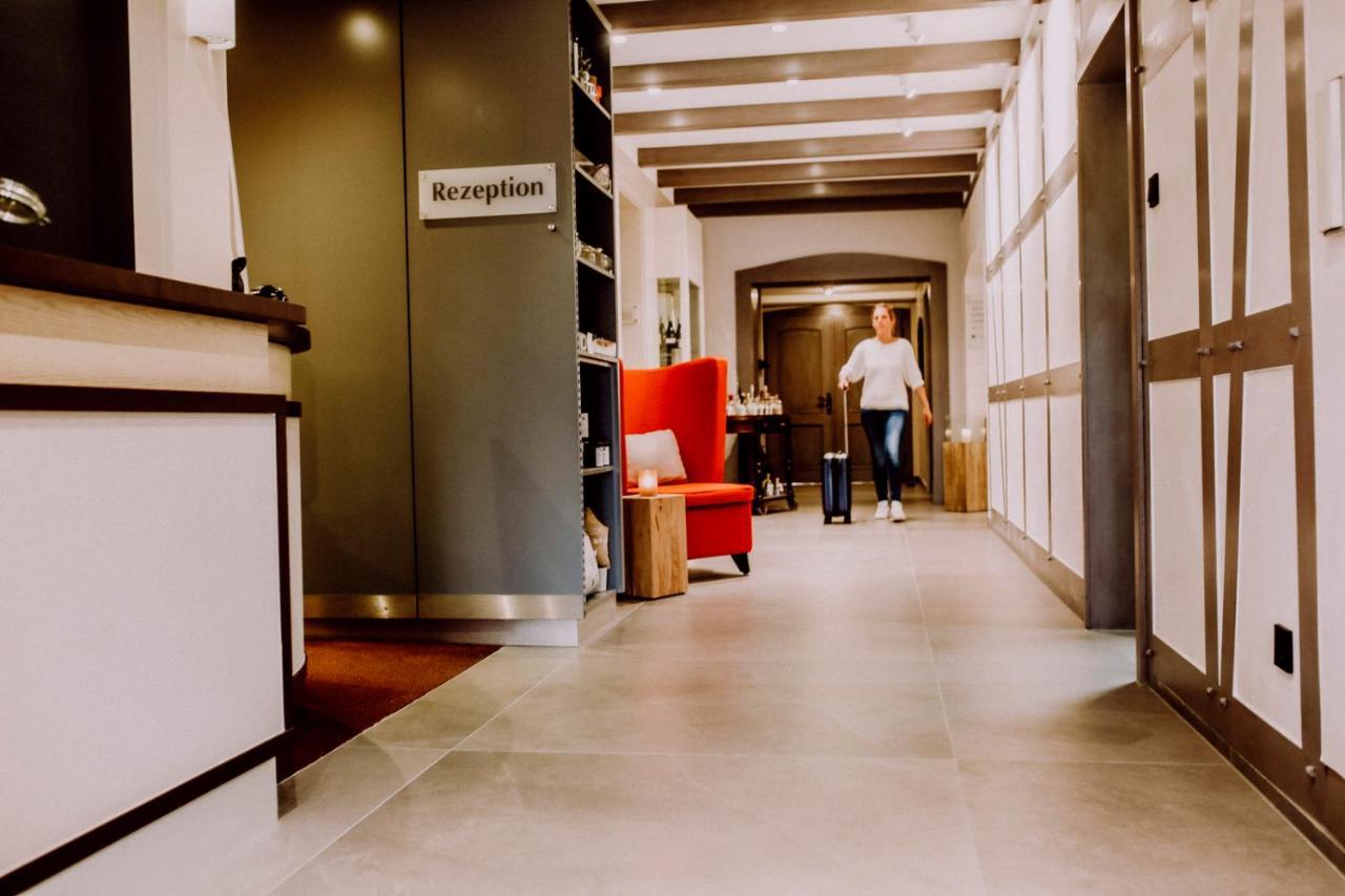 Romantik Hotel Schmiedegasthaus Gehrke Bad Nenndorf Eksteriør billede